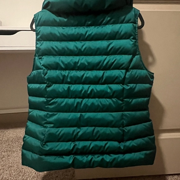 Lands End puffer vest size 14/16. Teal green. Down and feather filled - Picture 3 of 4